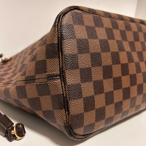 SOLD Authentic Louis Vuitton Neverfull MM DE - Picture 5 of 17